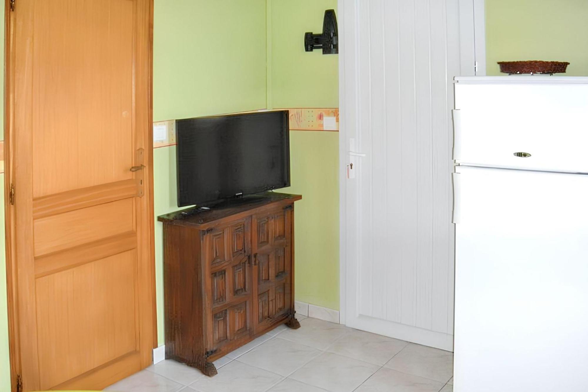 Maison de 2 chambres a La Couarde sur Mer a 500 m de la plage avec jardin clos et wifi Extérieur photo